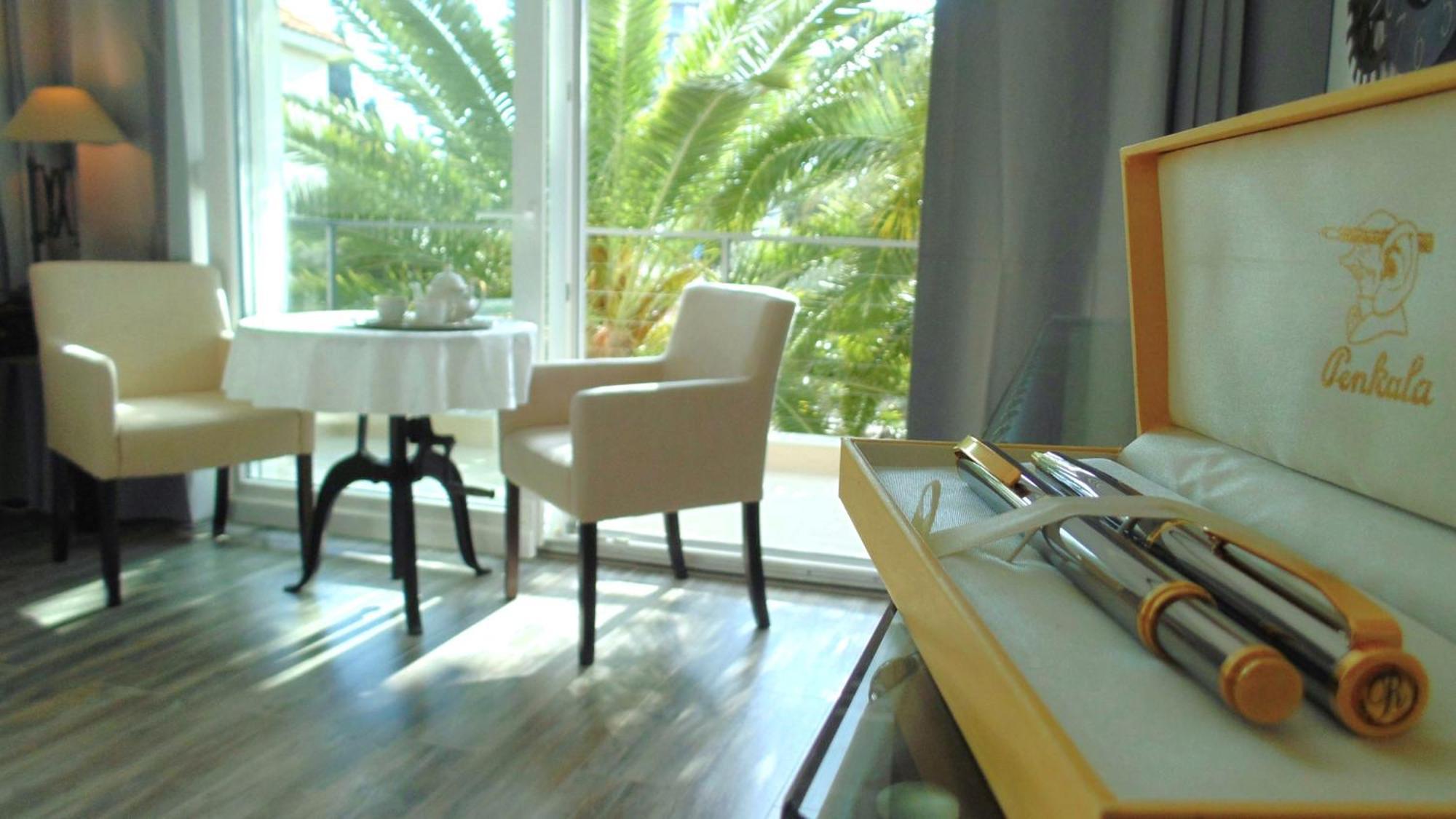 Apartment Boutique Refresh *