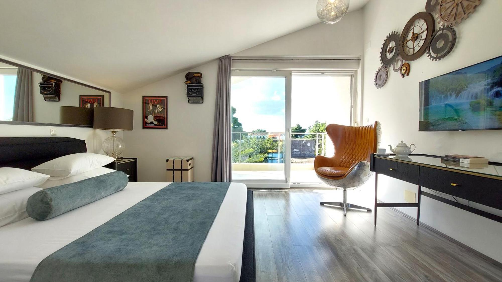 Apartment Boutique Refresh